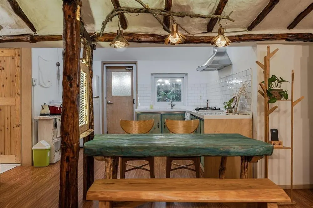 Guest house Jeju Wooden Attic Pension